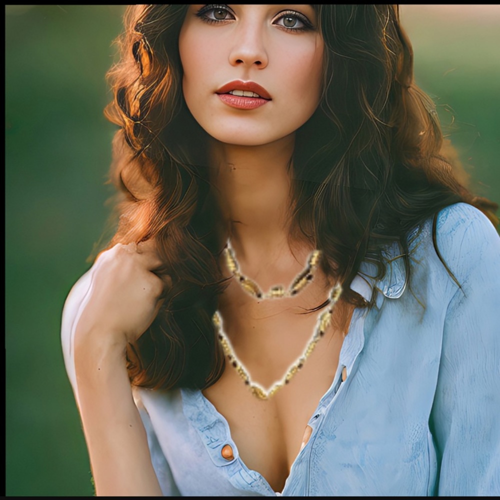 Incandescent Voluminous Gold Tone Necklace